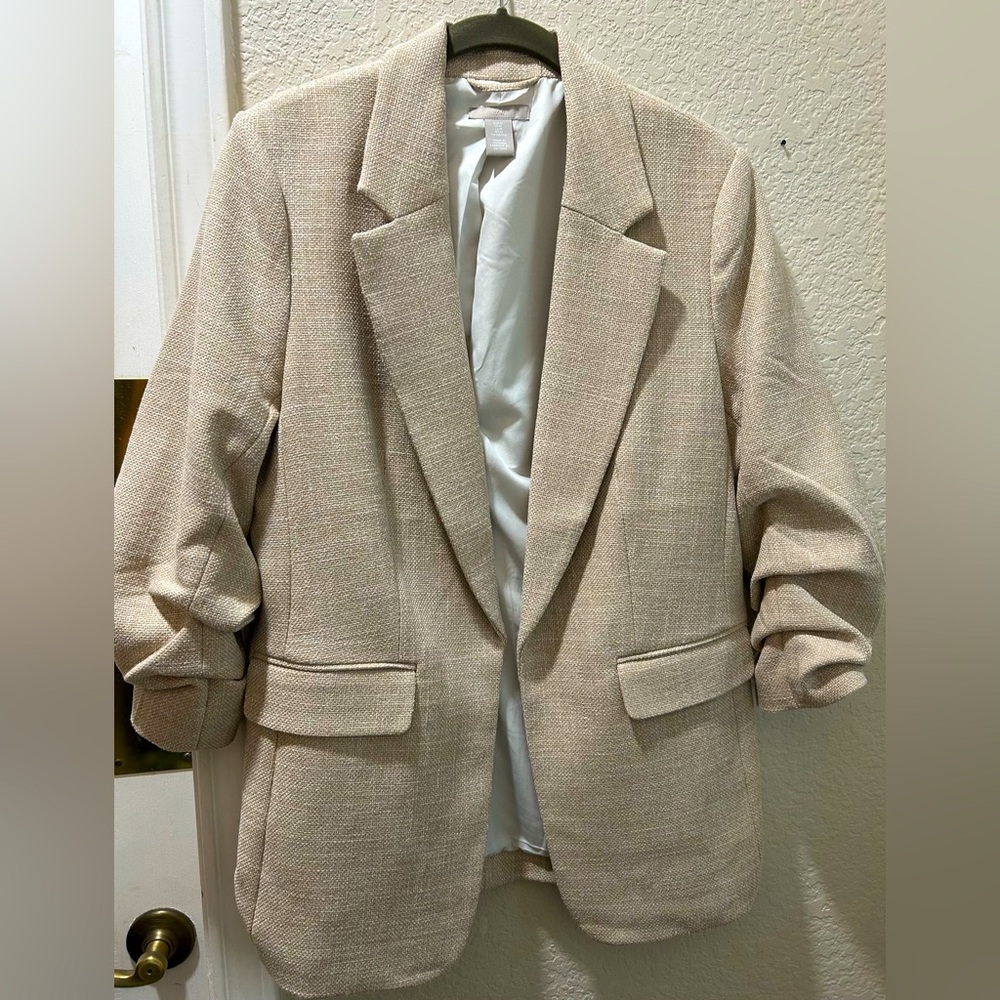H&M gathered sleeve jacket/coat